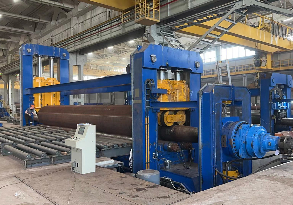 Ultra Long Hydraulic 3-Roll Bending Mahcine For Oil Gas Pipe